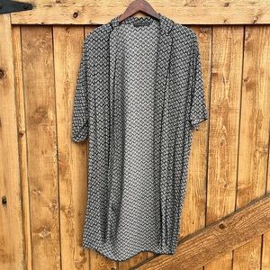 Fan Patterned Sleeved Duster